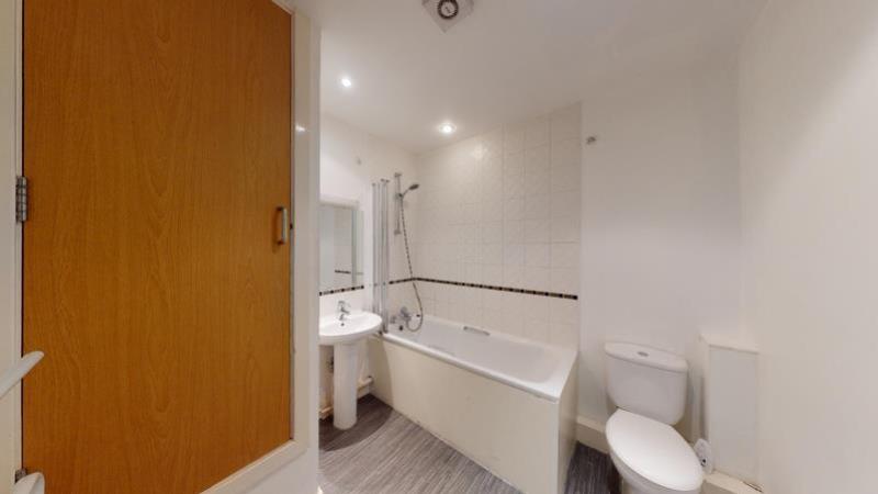 Apt 3, 2 North Sherwood Street, Nottingham, NG1 4DD